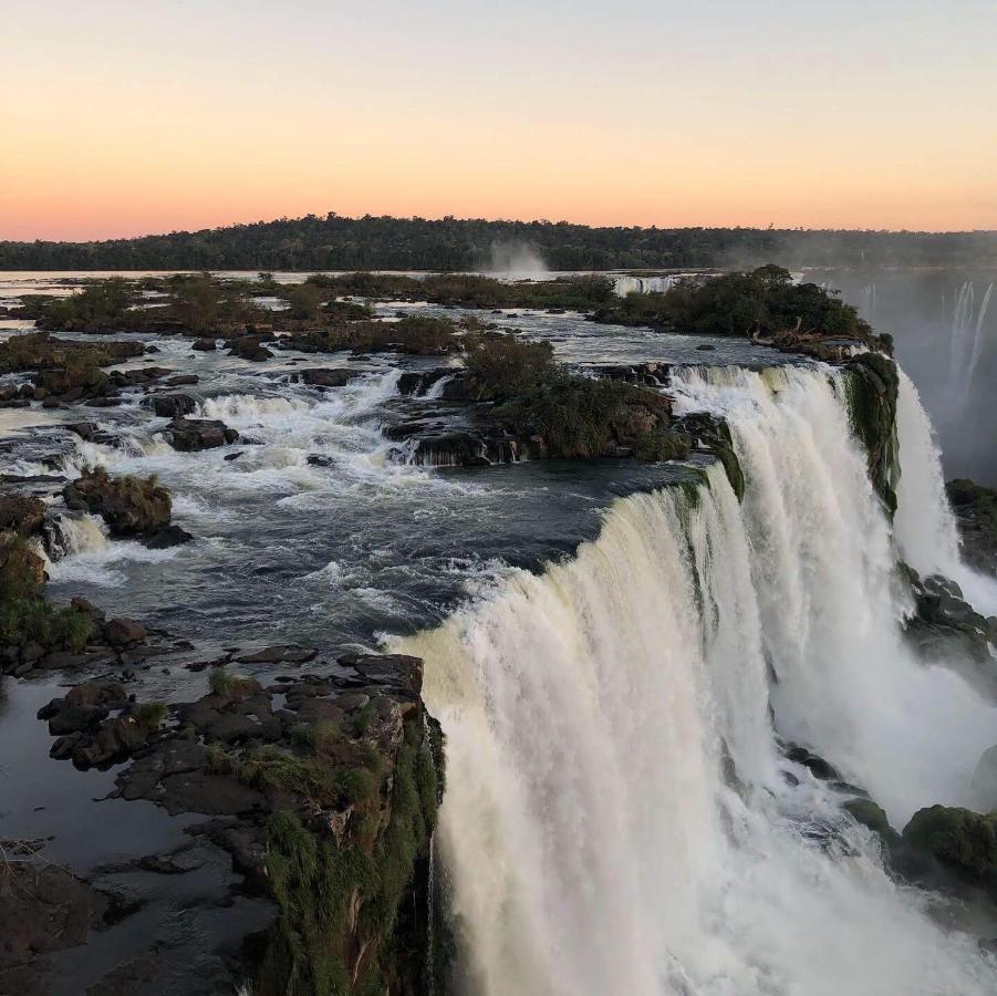 Unidade Independente E Confortavel, Em Sobrado Residencial No Coracao De Foz! Terreo E Piscina Compartilhada Foz do Iguaçu Kültér fotó